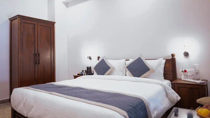 Cozy AC room for day stay at Hotel Hidden Stay Jodhpur